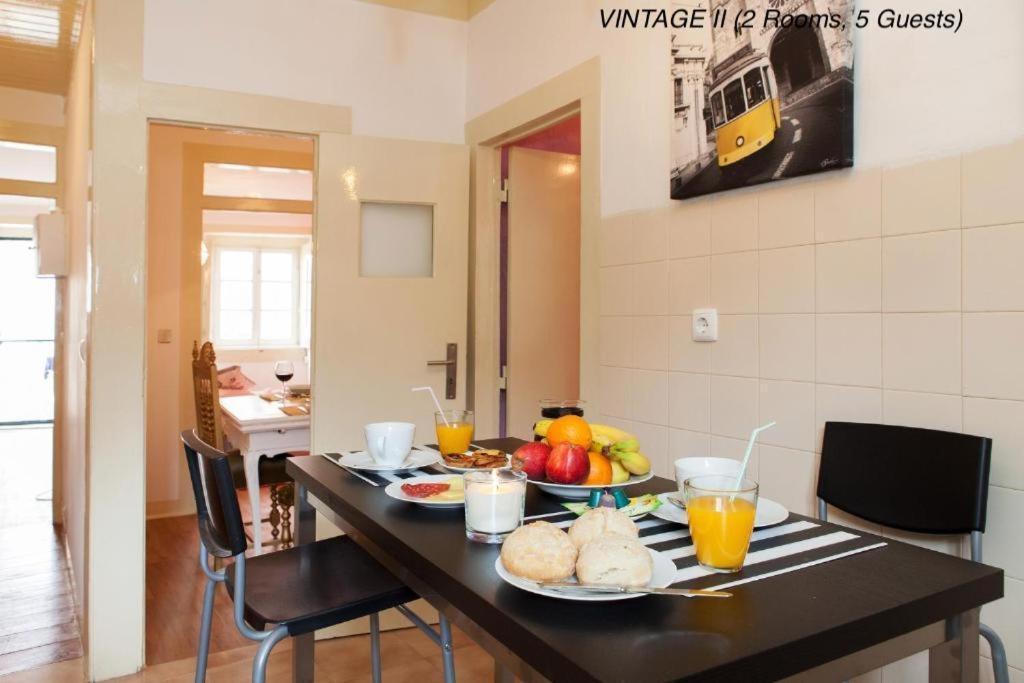 Alfama Vintage 1 Ten Guests - Alfama Vintage 2 Five Guests - Alfama Vintage 3 Three Guests Lisbon Luaran gambar